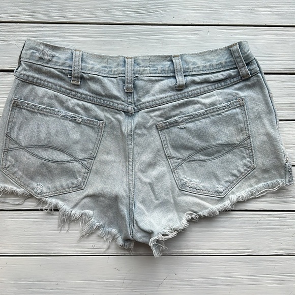 Abercrombie & Fitch Festival High Rise Short Button Fly Patch size 26/2 - Picture 4 of 5